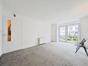 Living Room- click for photo gallery
